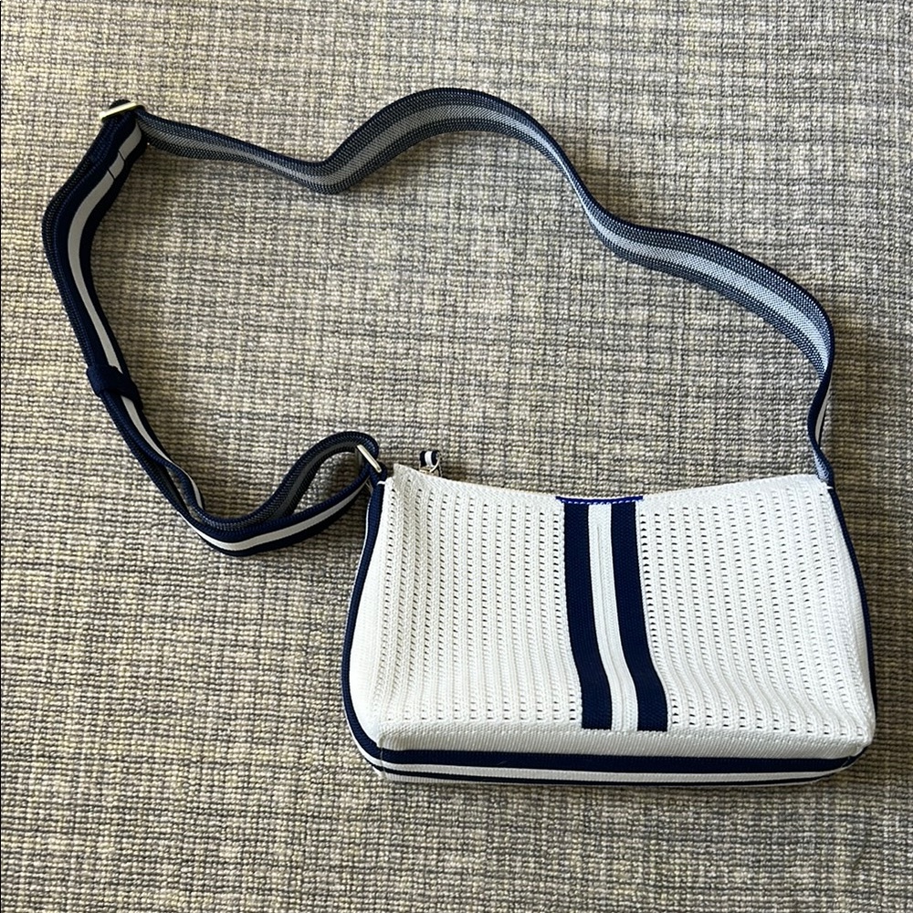 NWOT Rothy’s purse Stylish White and Blue Women's Bag